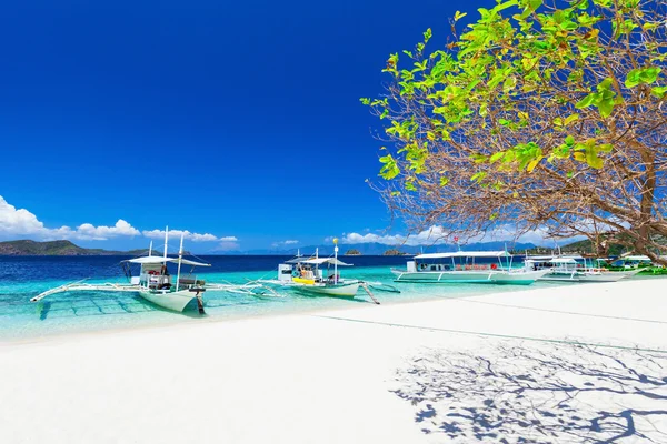 Boats on beach — Stock Photo, Image