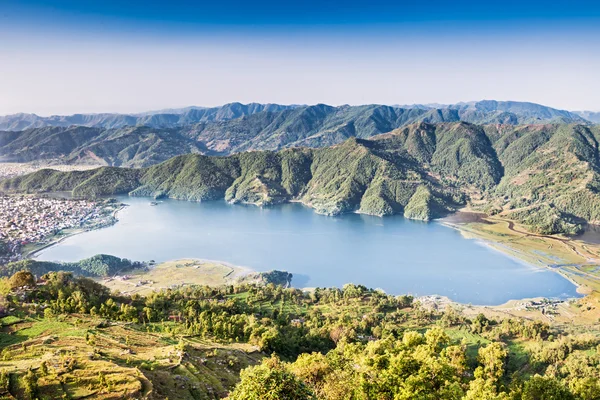 El lago Phewa — Foto de Stock