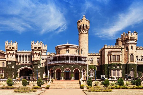 Bangalore palace — Stockfoto