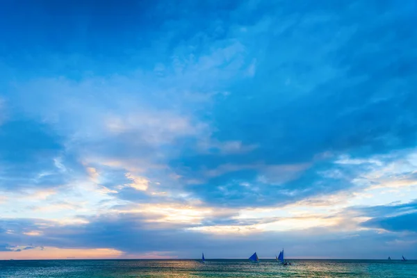 Dramatic Tropical Sunset Boracay Island Beach Philippines — Stock Photo, Image