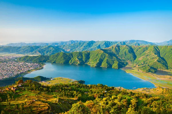 호수의 파노라마 Phewa Lake Fewa Tal 히말라야에 근처의 호수이다 — 스톡 사진