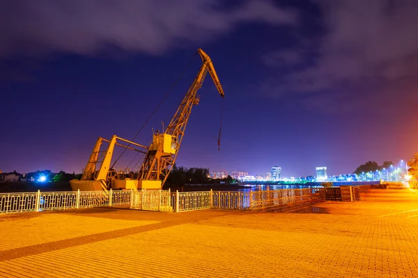 Havenkraan Aan Kuban Rivierdijk Krasnodar Stad Nachts Krasnodar Een Stad — Stockfoto