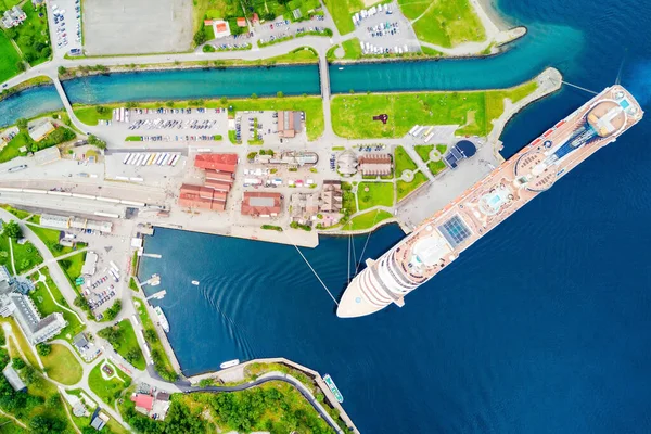 Cruiseschip Flam Flam Een Plaats Noorse Gemeente Aurland Provincie Aurland — Stockfoto