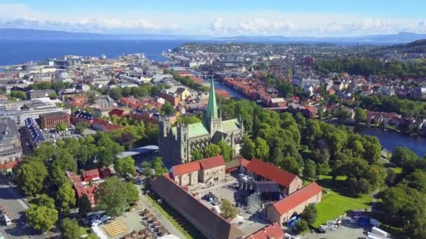 Widok z lotu ptaka w Nidaros, Trondheim — Wideo stockowe