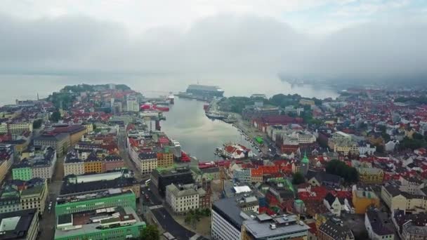 Luchtfoto Bryggen in Noorwegen — Stockvideo