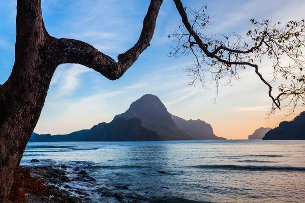 Schoonheid Tropisch Zonsondergang Landschap Bij Nido Palawan Eiland Filippijnen — Stockfoto