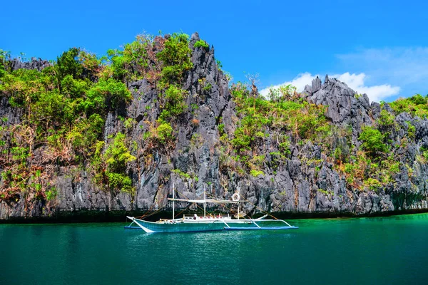 Traditionelles Philippinisches Boot Bangka Oder Banca Der Blauen Lagune Der — Stockfoto