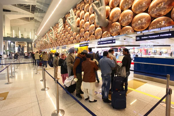 新德里 2014年2月12日 印度新德里英迪拉 甘地国际机场移民区 — 图库照片