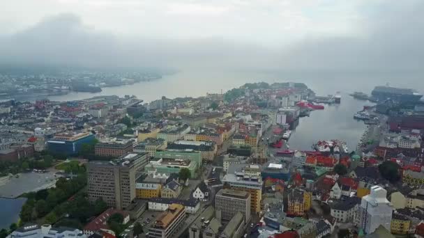 Vista aérea de Bryggen en Noruega — Vídeo de stock