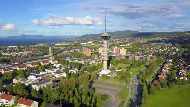 Tyholt TV Tower vista aérea, Trondheim — Vídeo de stock