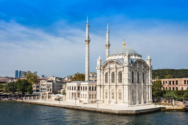 The Dolmabahce Mosque — Stock Photo, Image