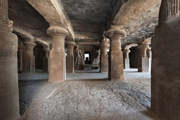 Elephanta Adası mağaralar — Stok fotoğraf