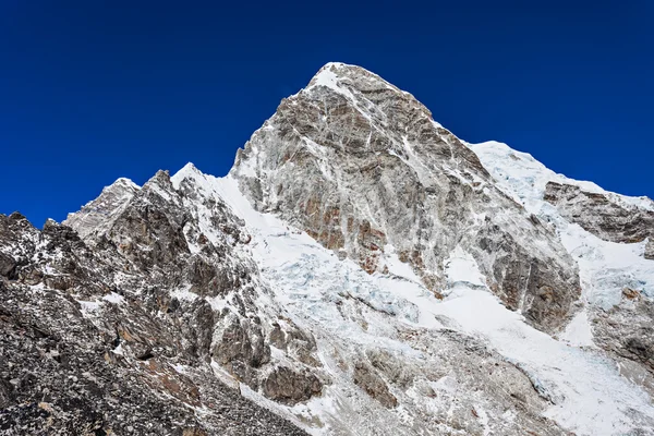 Montaña Pumori, Himalaya —  Fotos de Stock