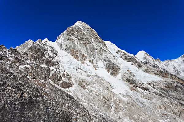 Montaña Pumori, Himalaya — Foto de Stock