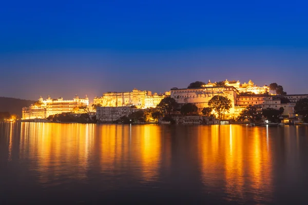 Palacio de la ciudad de Udaipur — Foto de Stock