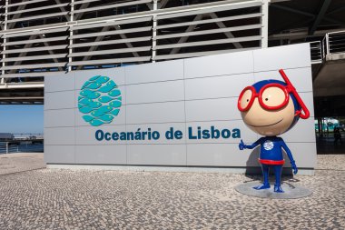  The Lisbon Oceanarium clipart