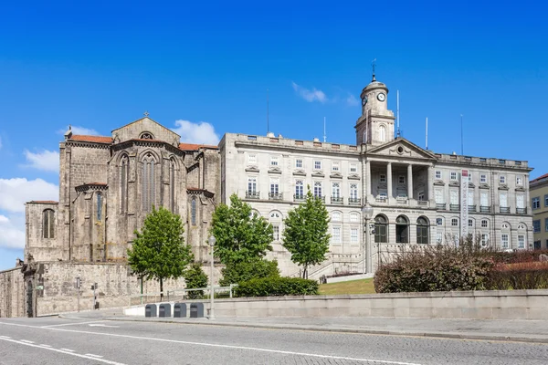 Palacio da Bolsa en kerk — Stockfoto