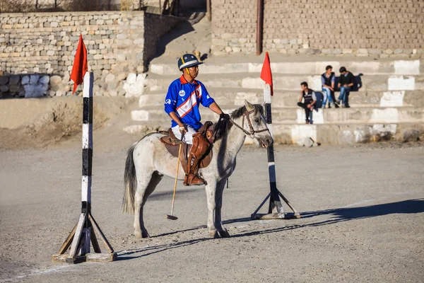 Oidentifierade polo spelare på matchen — Stockfoto