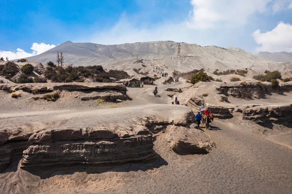 Människor på Bromo — Stockfoto