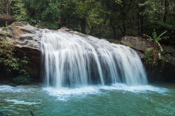 Mae sa waterval — Stockfoto