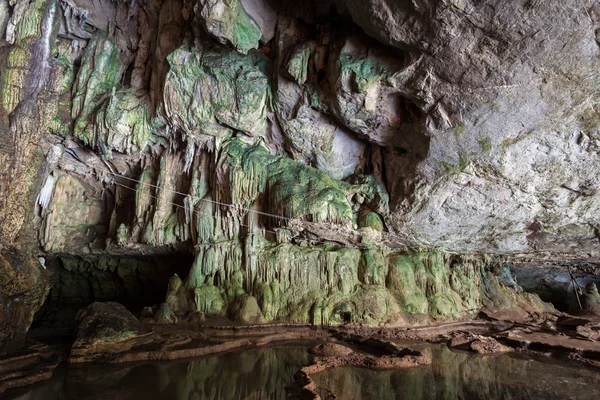 Tham 많은 동굴 — 스톡 사진