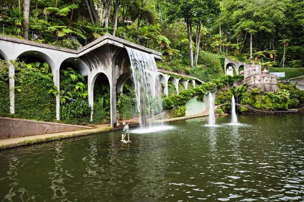 Monte palazzo giardino tropicale — Foto Stock