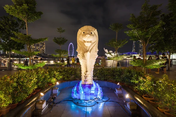 A estátua do Merlion — Fotografia de Stock