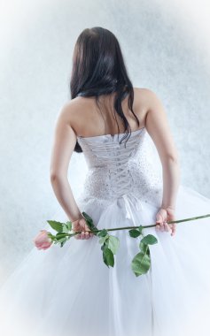 gelin düğün için hazırlar