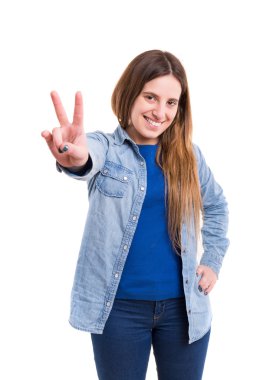 kadın el zafer işareti