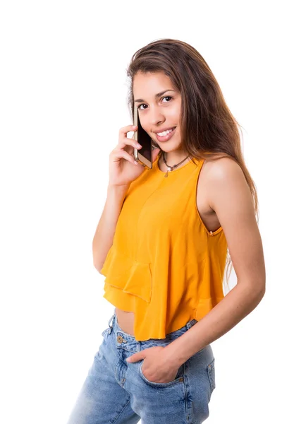 휴대 전화를 사용하는 아름다운 여성, — 스톡 사진