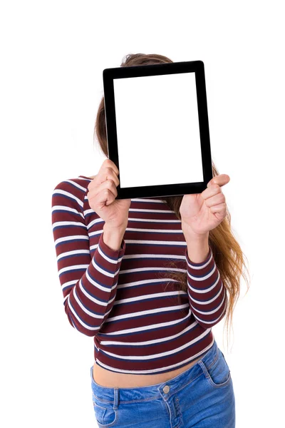 Mulher apresentando produto em um tablet digital — Fotografia de Stock
