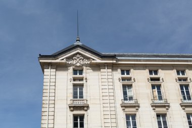 Paris'te bina oturma