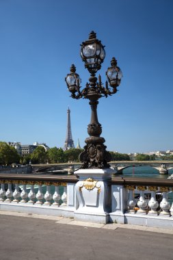 güzel Alexander III Köprüsü