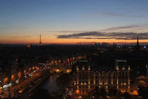 Beautiful Paris at sunset — Stock Photo, Image