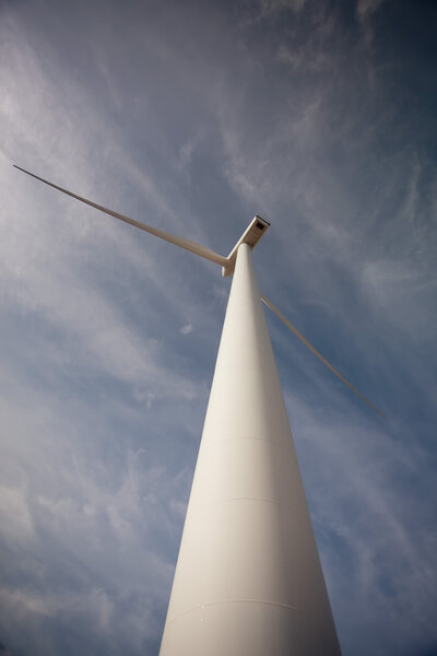 Wind energy turbine 