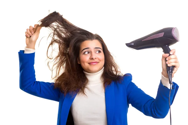 Žena pečující o své vlasy — Stock fotografie