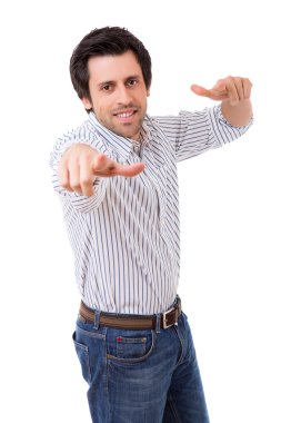 Genç adam seni işaret ediyor.