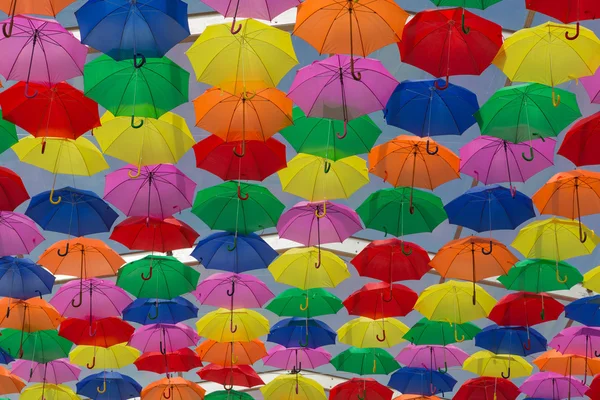 Veel paraplu 's kleuren de lucht — Stockfoto