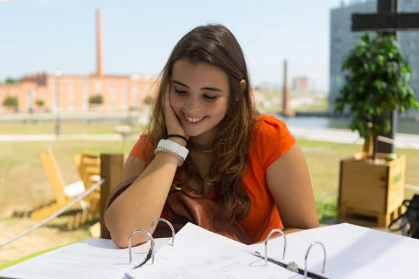 Tiempo para estudiar ! — Foto de Stock