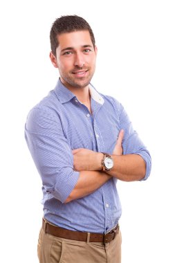 çapraz kollu yakışıklı adam