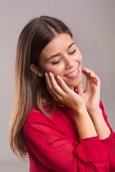 Mujer joven y hermosa —  Fotos de Stock