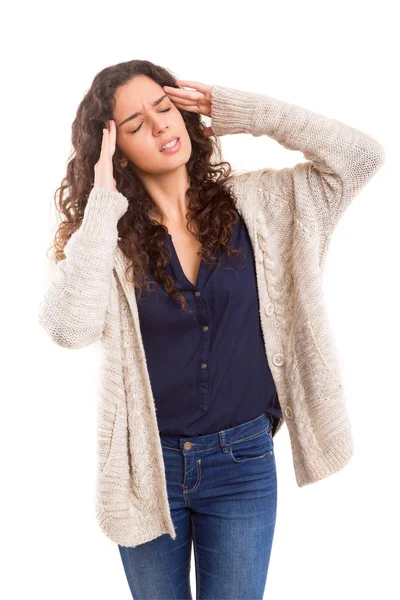 Mujer joven con dolor de cabeza — Foto de Stock