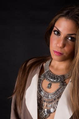 Genç güzel kadın.