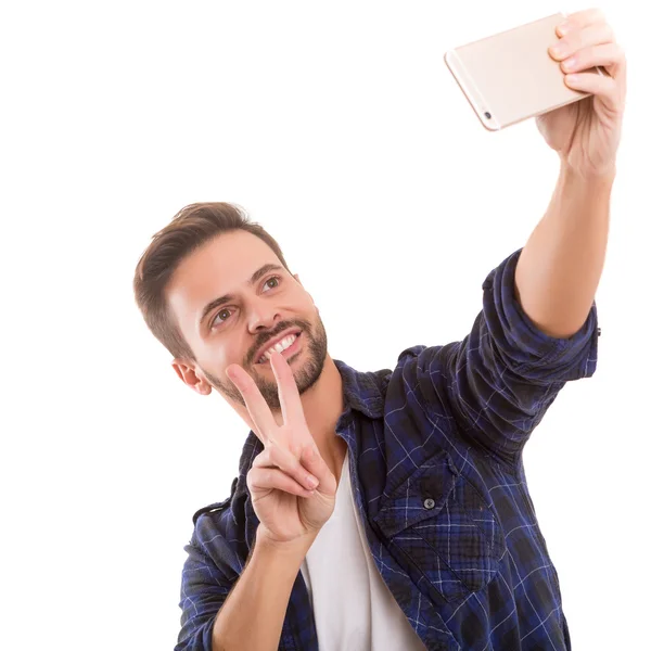 Άντρας που βγάζει selfie μέσω smart phone — Φωτογραφία Αρχείου
