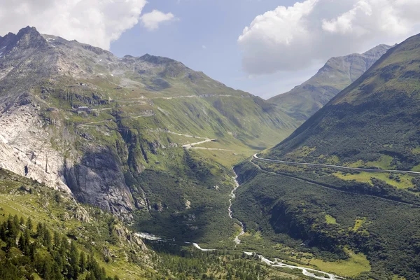 Paisaje en los Alpes suizos, cantón berna; Suiza — Foto de Stock