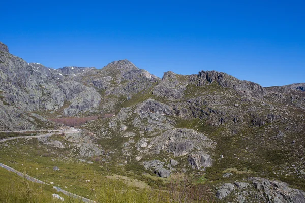 Serra da Estrela mountain view i Portugal — Stockfoto