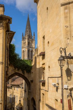 Saint Emilion, Fransa: Eski bir ortaçağ kasabası olan Aquitaine, Fransa 'nın merkezi