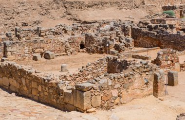 Merida, İspanya 'daki antik tiyatroda eski Roma duvarları