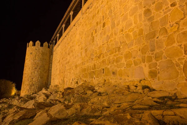 阿维拉墙在夜间 卡斯蒂利亚和莱昂 西班牙 — 图库照片