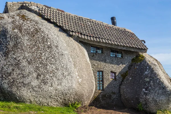 Casa Penedo House Built Huge Rocks Top Mountain Fafe Portugal — Stock Photo, Image